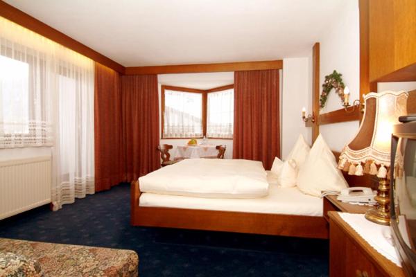 Трехместный Номер Стандарт с Балконом, Sporthotel Pechtl