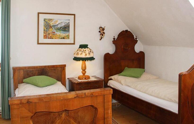 غرفة قياسية, Villa Salis