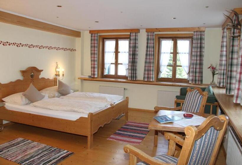 غرفة قياسية, Villa Salis