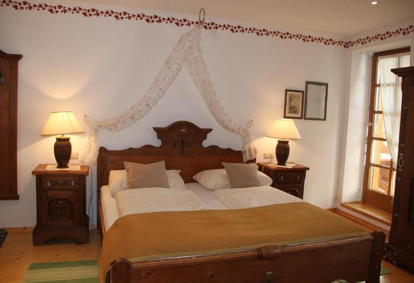 غرفة قياسية, Villa Salis