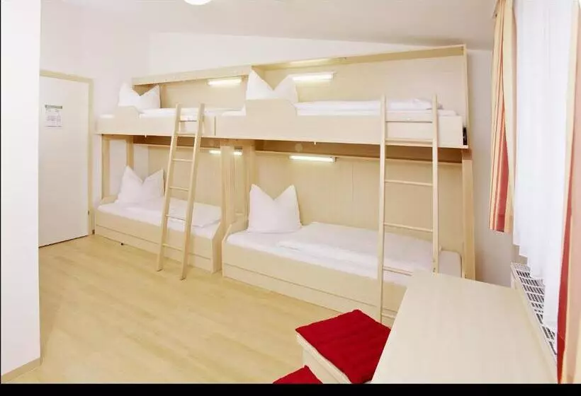 スタンダード4人部屋, Jugendgästehaus Mondsee