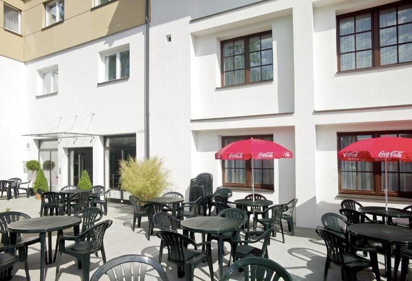 اتاق استاندارد, Jugendgästehaus Mondsee