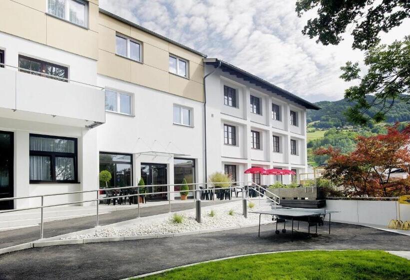 اتاق استاندارد یک نفره, Jugendgästehaus Mondsee