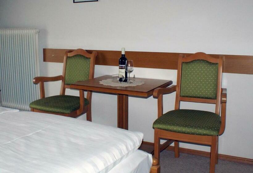 غرفة قياسية, Pension Schierl