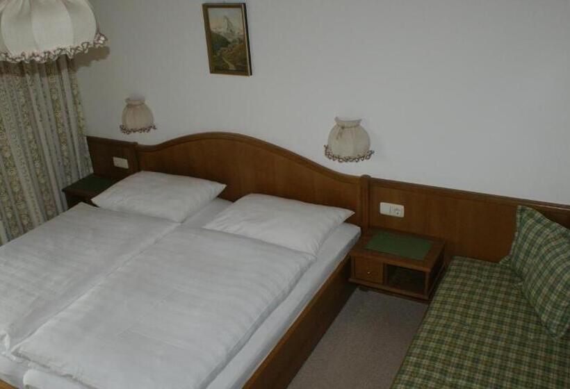 غرفة قياسية ثلاثية, Pension Schierl