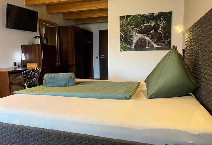 חדר סטנדרט, Brucknergut