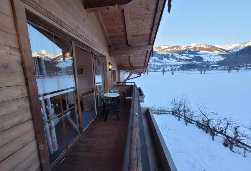 スタンダードトリプルルーム, Ferienhotel Alpenhof