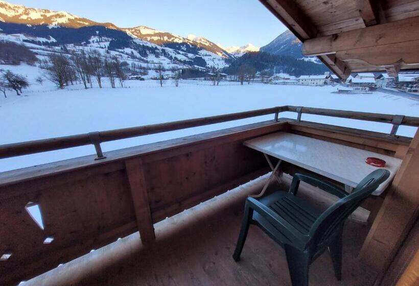 חדר סטנדרט לשלושה, Ferienhotel Alpenhof