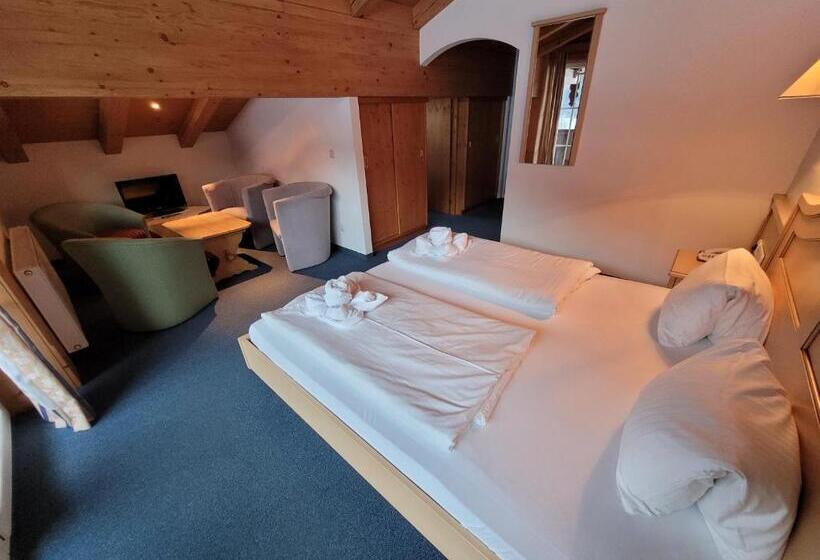 סוויטה משפחתית, Ferienhotel Alpenhof