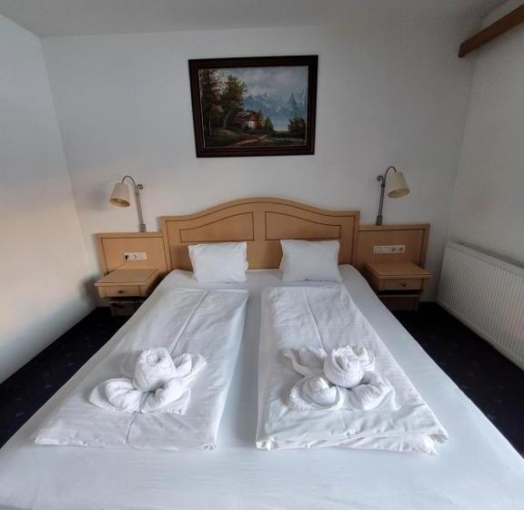 חדר סטנדרט נוף להרים, Ferienhotel Alpenhof