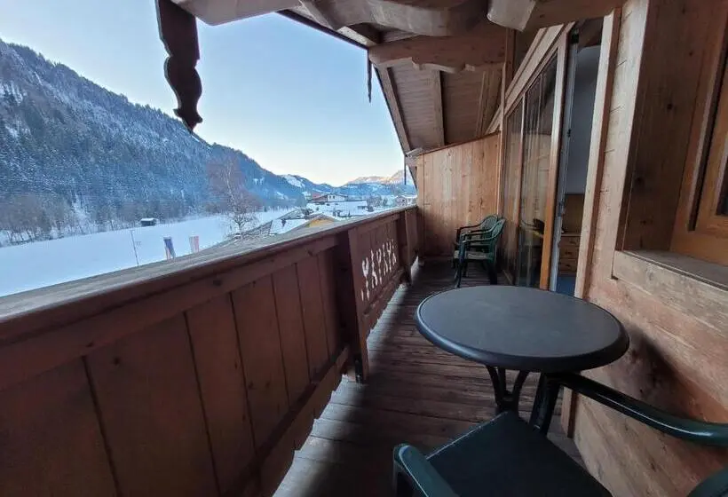 سوییت خانوادگی, Ferienhotel Alpenhof