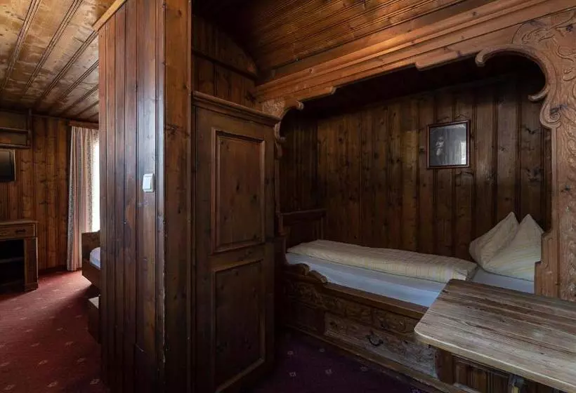Standard Kolmen Hengen Huone Parveke, Gasthof Residence Brugghof & Erlhof