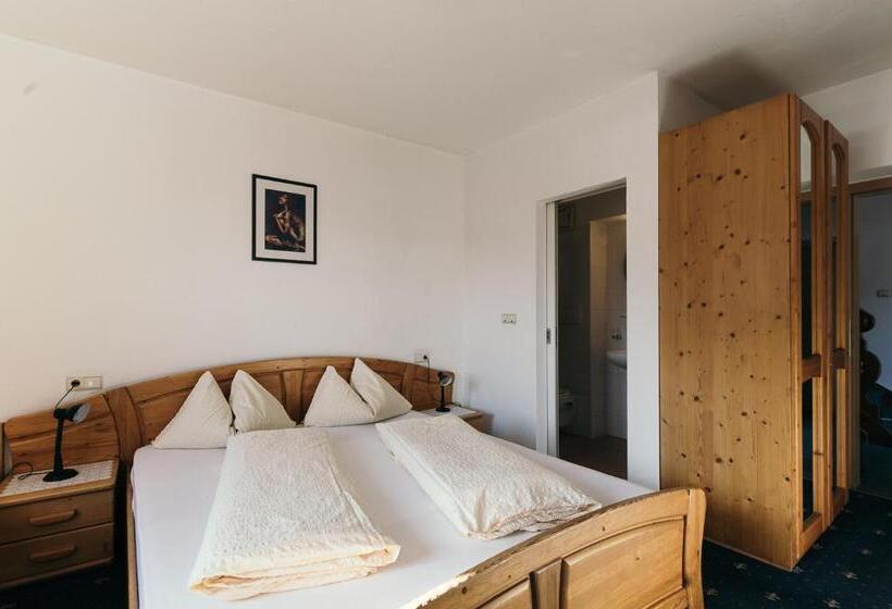 Семейный Номер, Gasthof Residence Brugghof & Erlhof