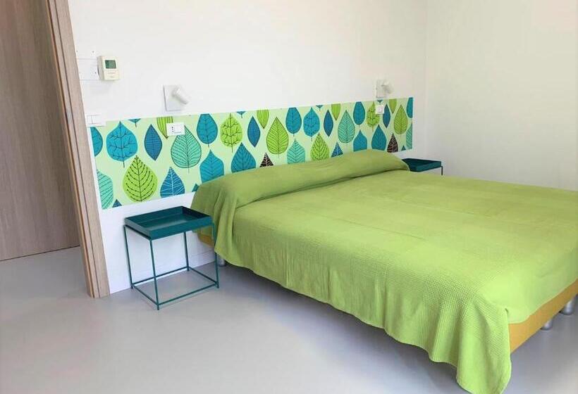 דירת שני חדרים, Al Mare