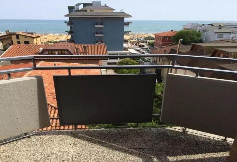 آپارتمان 2 خوابه با چشم‌انداز دریا, Al Mare