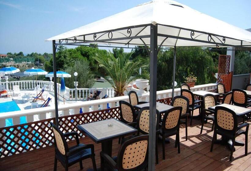 Апартаменты 1 Спальня, Althea Village Residence