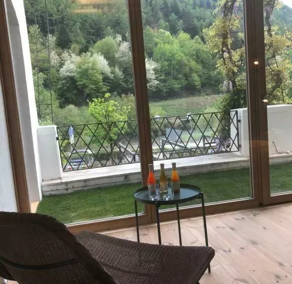 Standard-huone, Botango