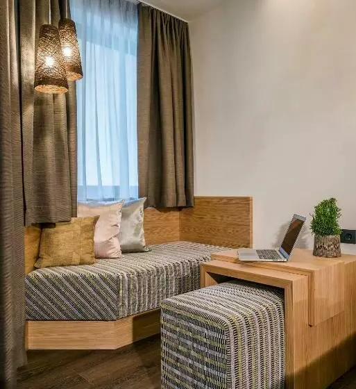 Standard-huone, Botango