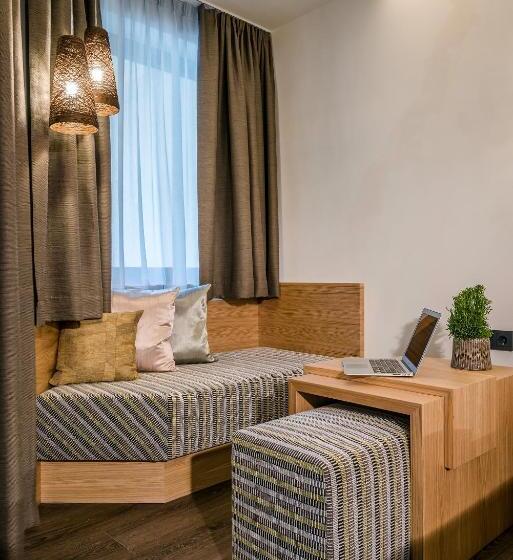 标准间带阳台, Botango