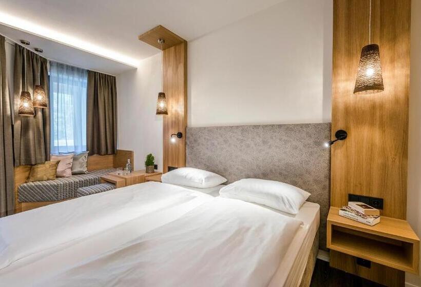 标准间带阳台, Botango