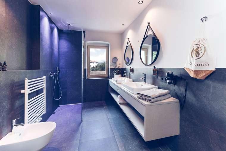 豪华房间, Botango