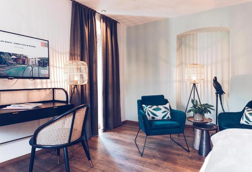 豪华房间, Botango