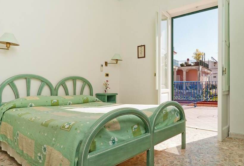 اتاق سوپریور, Del Postiglione