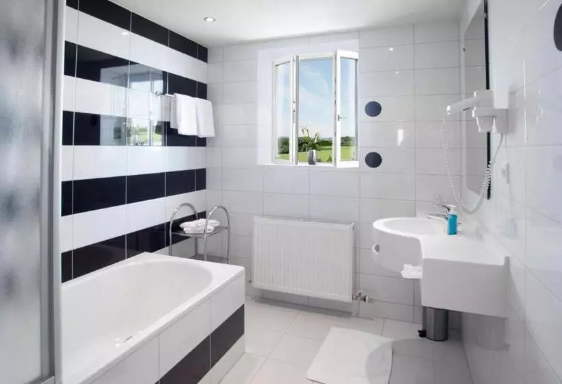Standard Yhden Hengen Huone, Gastagwirt