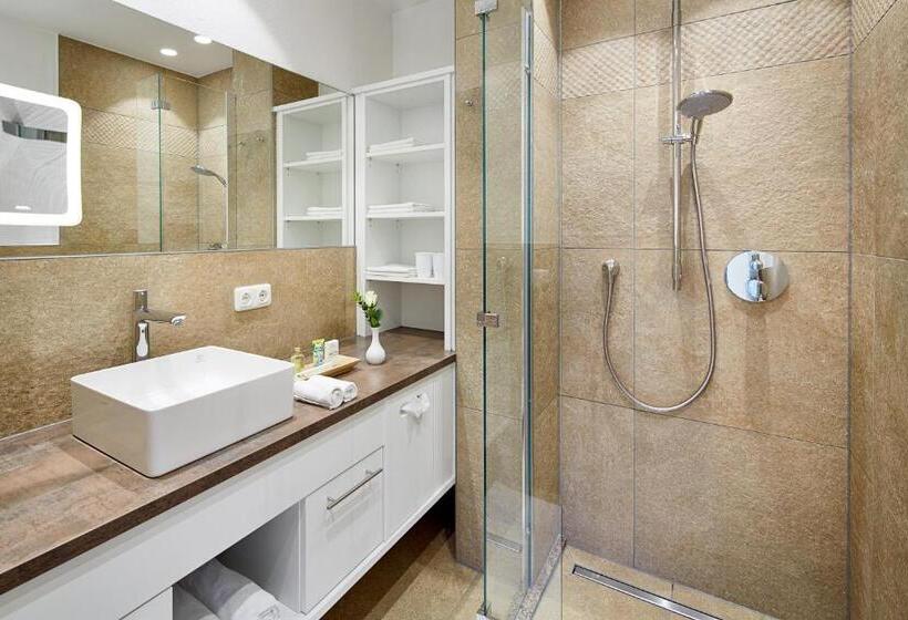 Comfort suite with balcony, Habachklause Familien Bauernhof Resort