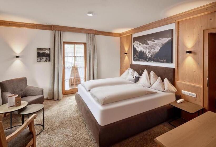 Comfort suite with balcony, Habachklause Familien Bauernhof Resort