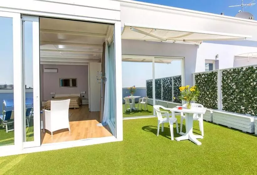 Deluxe Suite Sea View, Helios