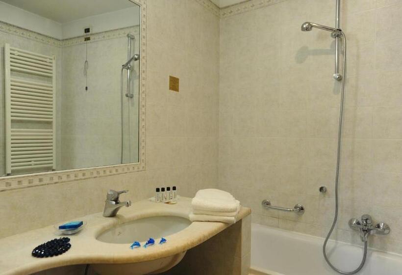 Quarto Quádruplo Standard, Locanda Del Ghetto