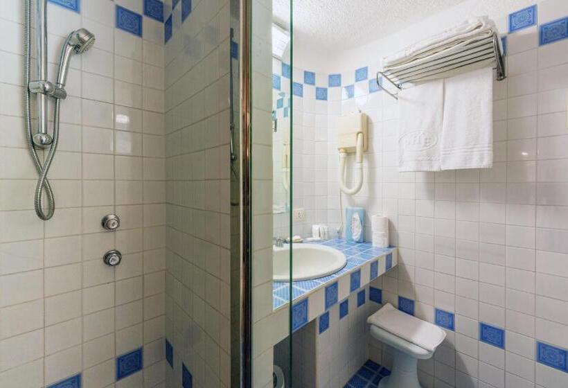 חדר משפחתי נוף לגינה, Punta Est