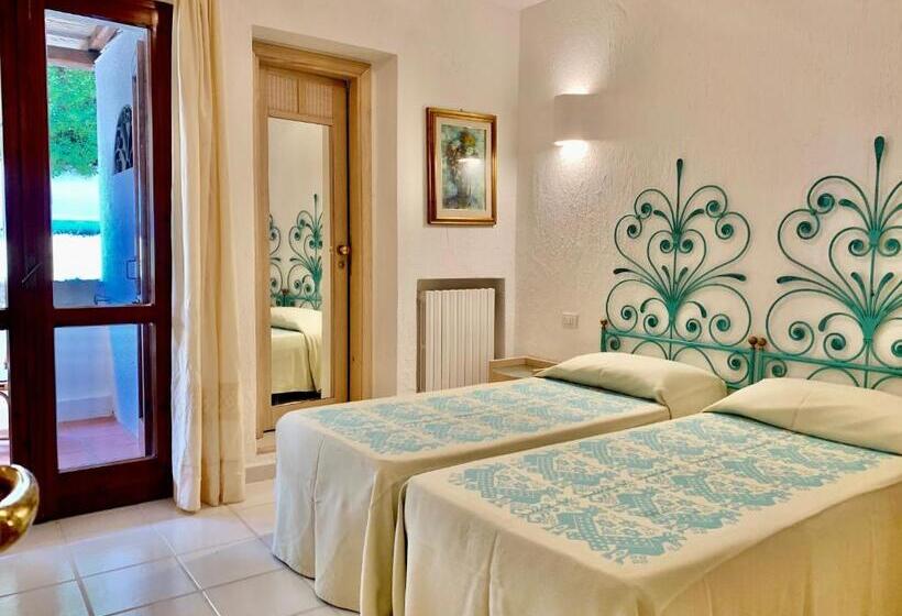 חדר משפחתי נוף לגינה, Punta Est