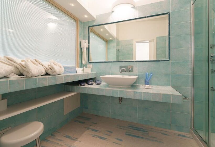 סוויטת ג'וניור נוף לים, Punta Est