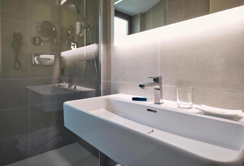 اتاق اکونومی, Robinson Schlanitzen Alm   Hermagor