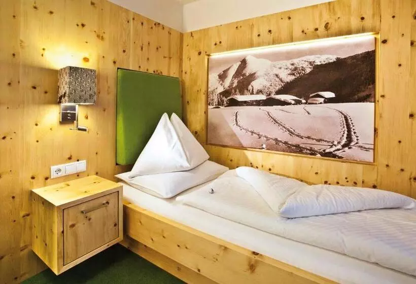 バルコニー付きシングルスタンダードルーム, Landhotel Alpenhof Filzmoos