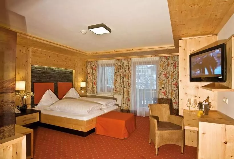 バルコニー付きスタンダードルーム, Landhotel Alpenhof Filzmoos