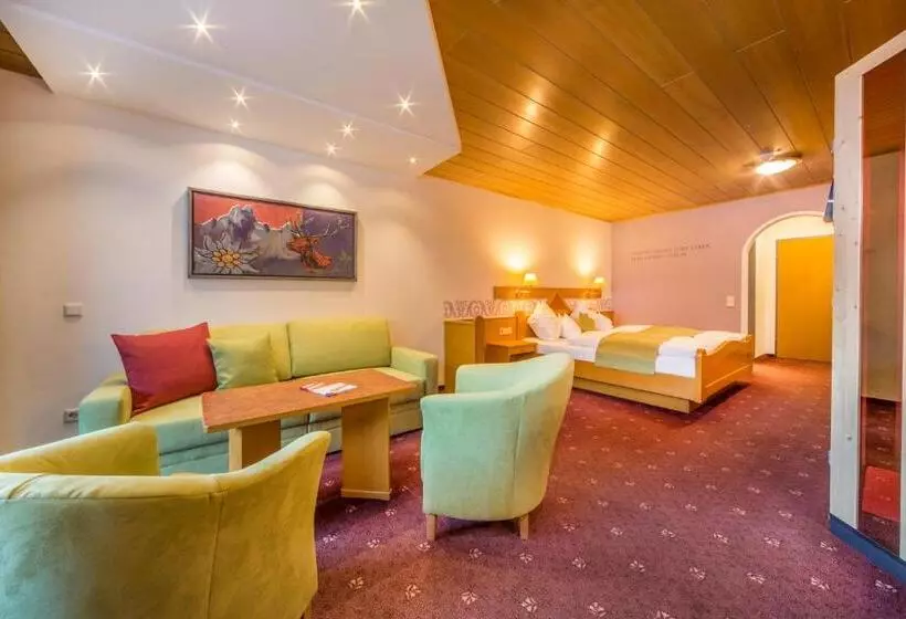 バルコニー付きスタンダードルーム, Landhotel Alpenhof Filzmoos