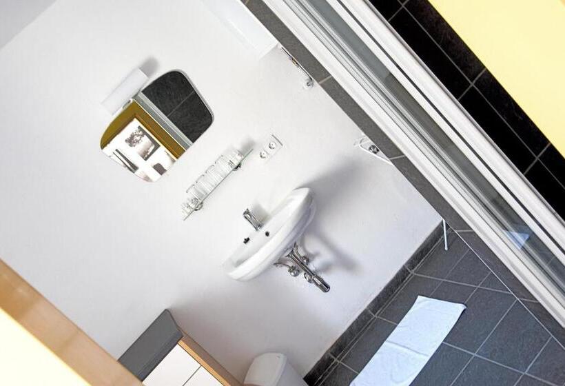 شقة غرفتين, Gasthof Restaurant Murblick