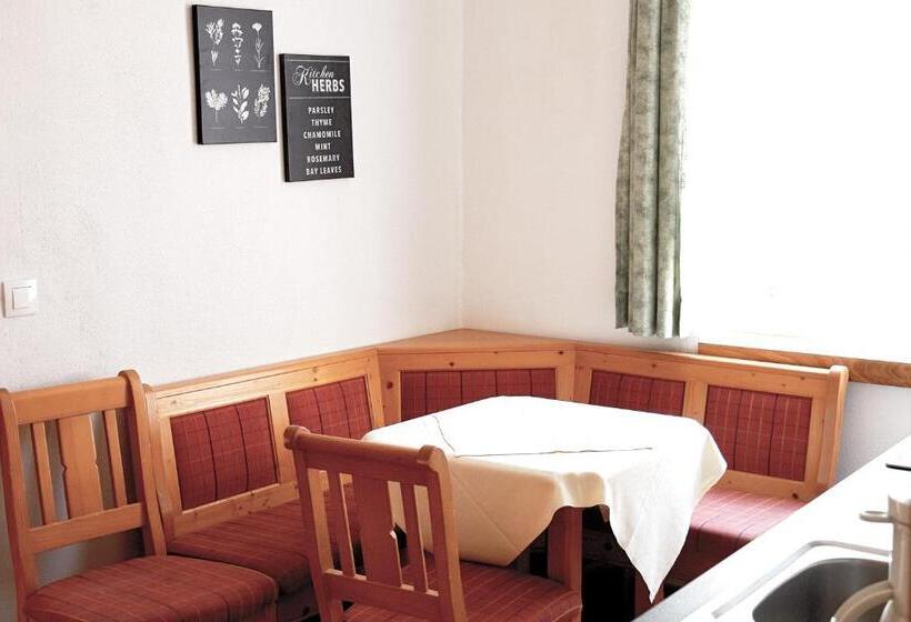 شقة غرفتين, Gasthof Restaurant Murblick