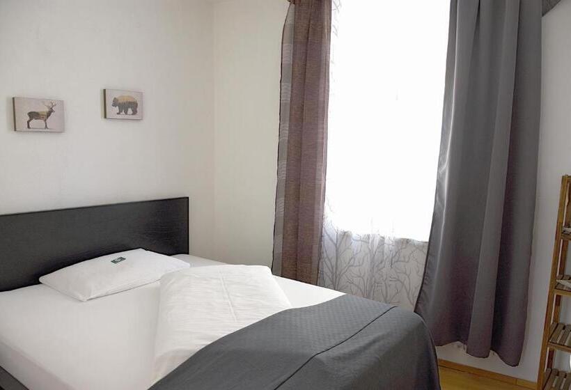 شقة غرفتين, Gasthof Restaurant Murblick