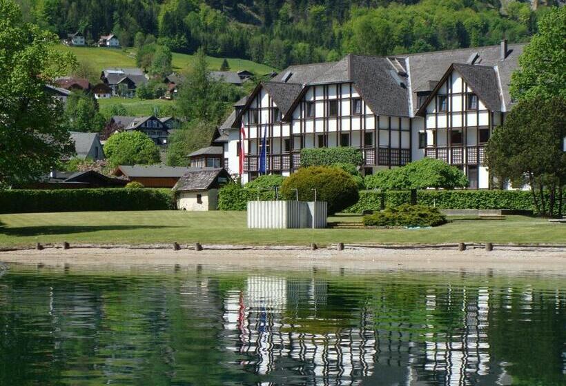 スタンダード4人部屋, Jugendgästehaus St. Gilgen