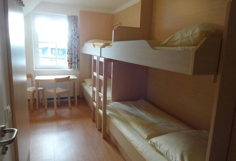 スタンダード4人部屋, Jugendgästehaus St. Gilgen