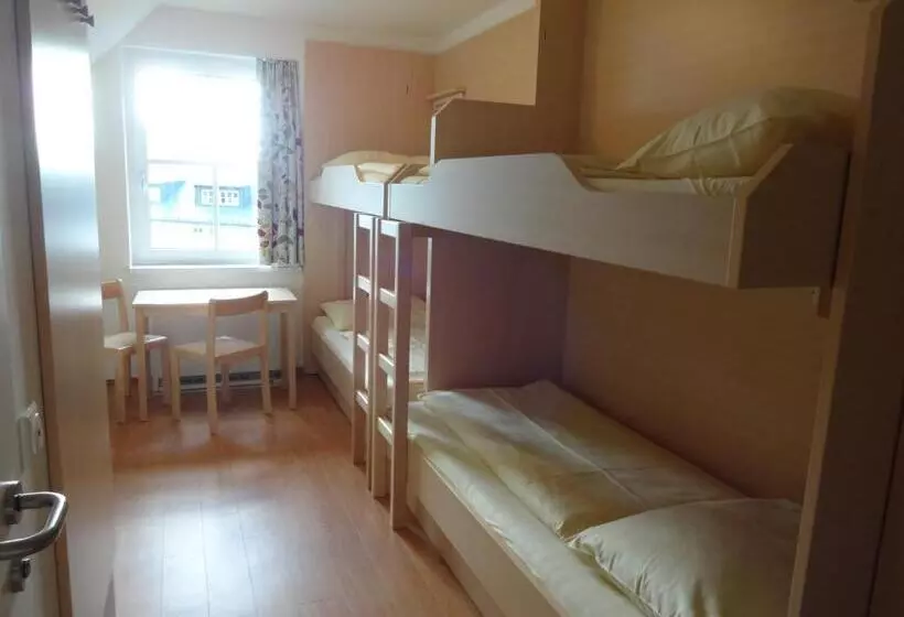 スタンダード４人部屋, Jugendgästehaus St. Gilgen