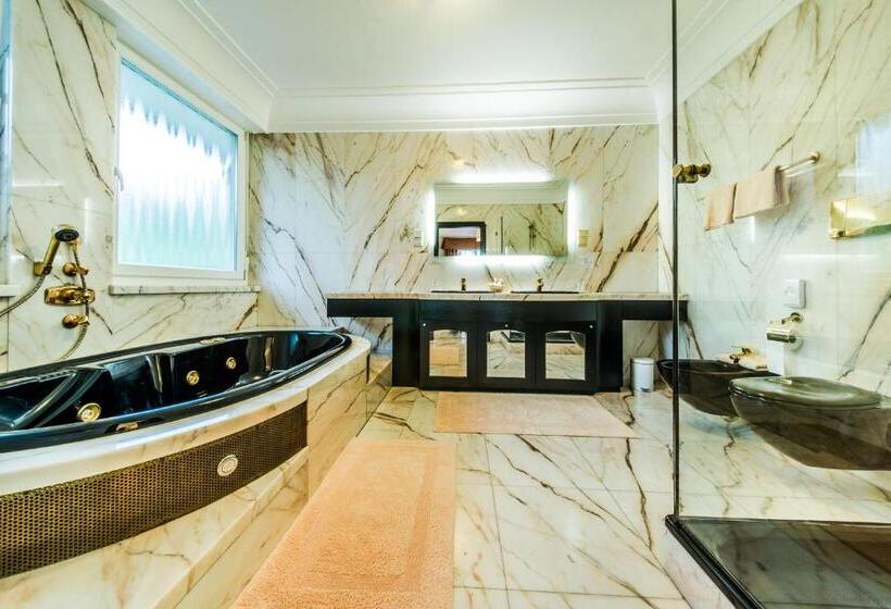 סוויטה דלוקס, Restaurant Kirchsteiger