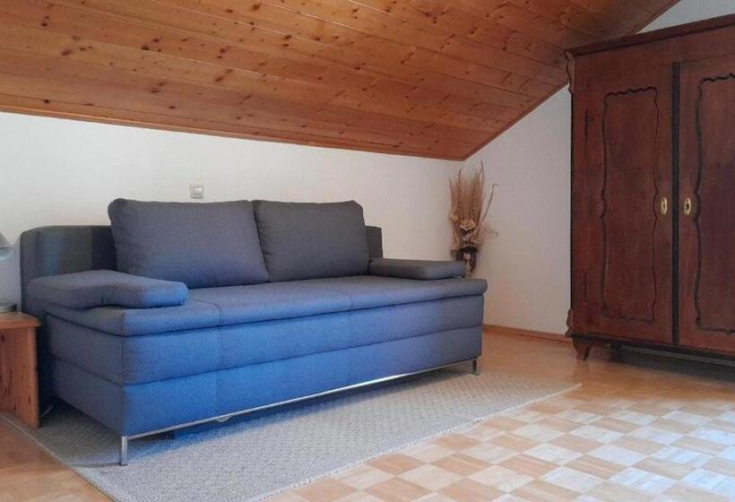 آپارتمان 2 خوابه, Rauterhof