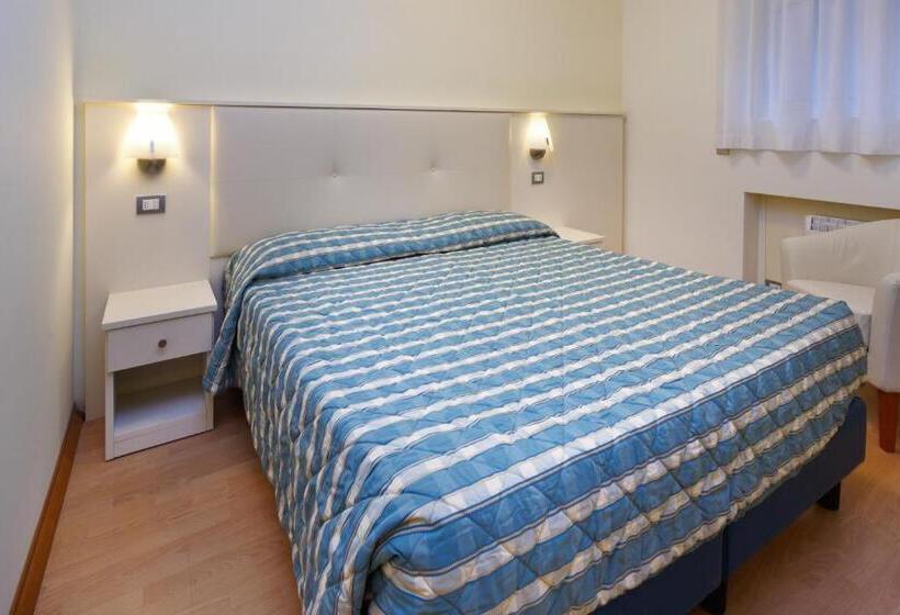 آپارتمان 1 خوابه همکف, Residence Dei Due Porti