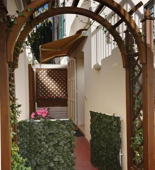 آپارتمان 1 خوابه همکف, Residence Dei Due Porti