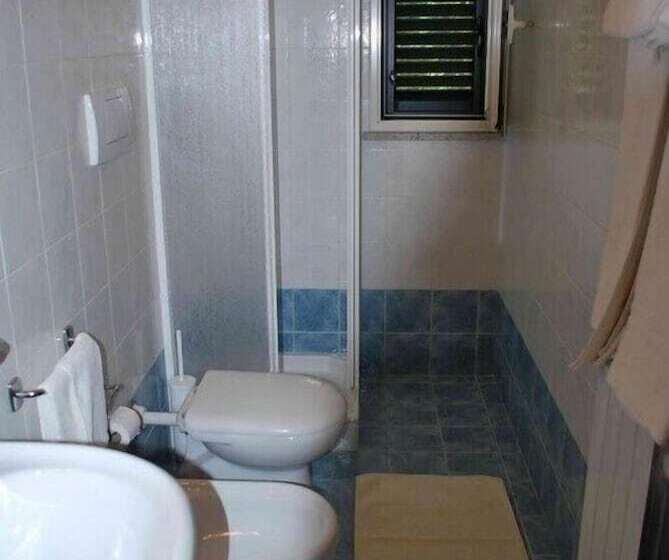 Quarto Estandar, Villa Archegeta